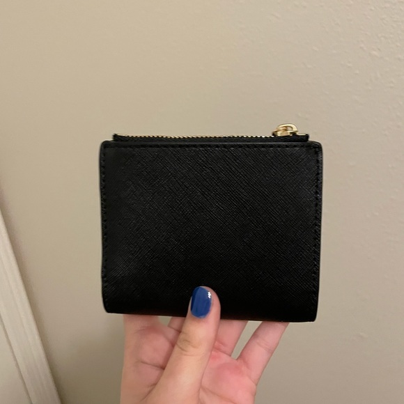 Tory Burch wallet - Picture 2 of 5